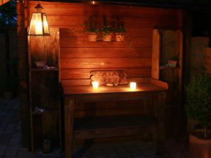 Pflanztisch Fichte braun lasiert 100x51x74